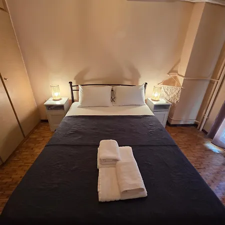 Honest & Spacious Apartmán *
