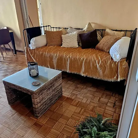 Apartment Honest & Spacious Kavala